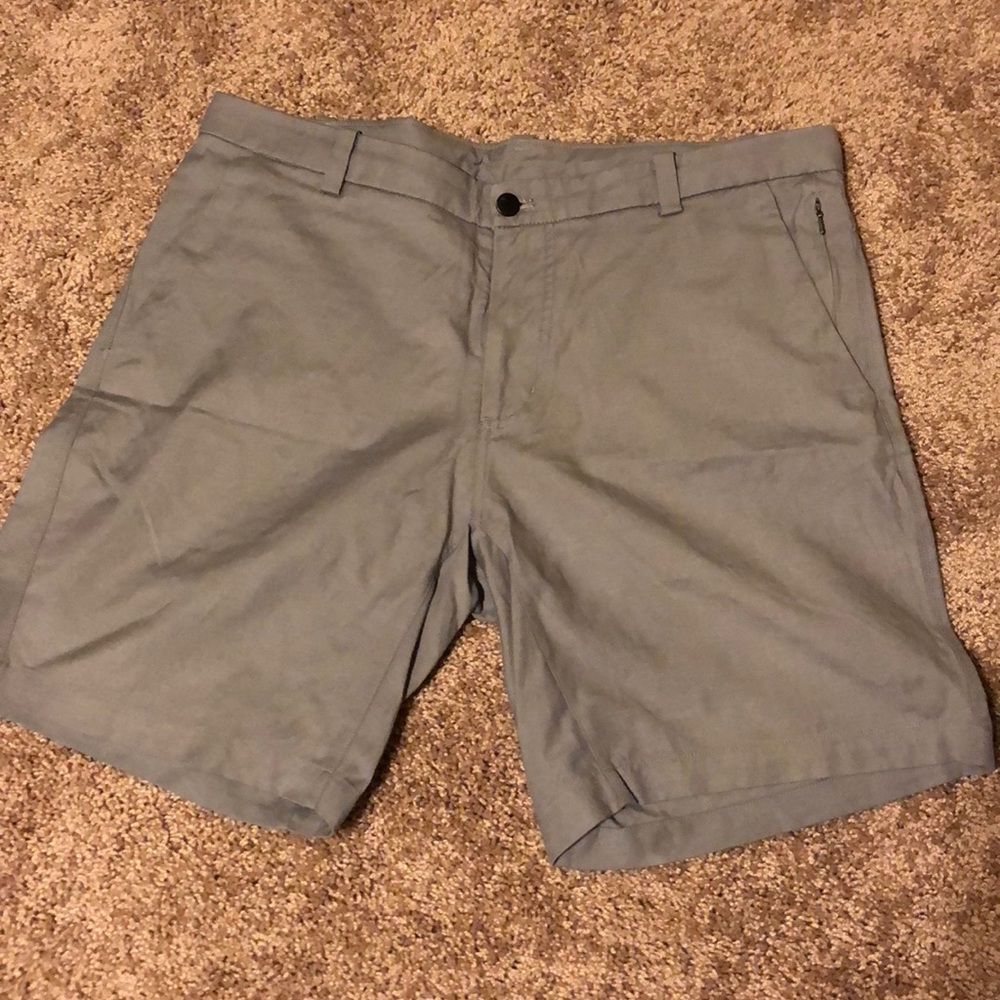 Lululemon Commission shorts 9 inch inseam